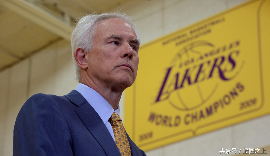 16座晃眼的冠军金杯!尽管落魄,他们才是洛城的主人!