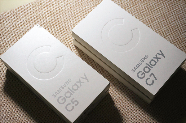 三星galaxy2000,三星c7新款手机