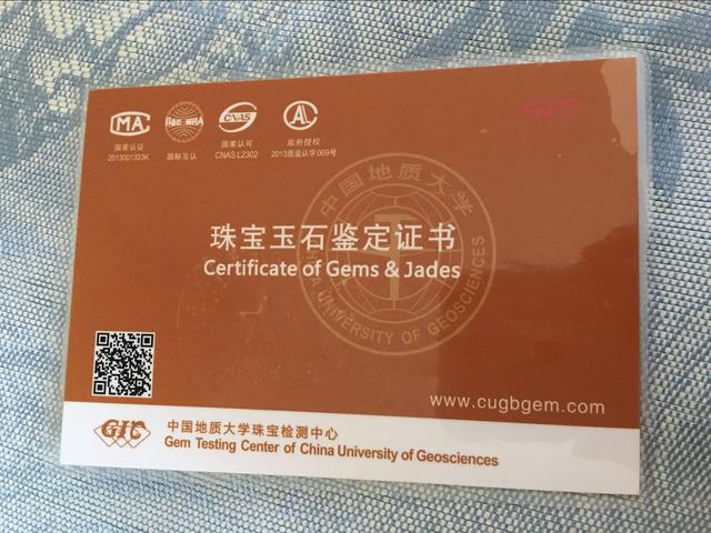 鉴别蜜蜡真假的十个方法,最简单辨别蜜蜡真假的方法