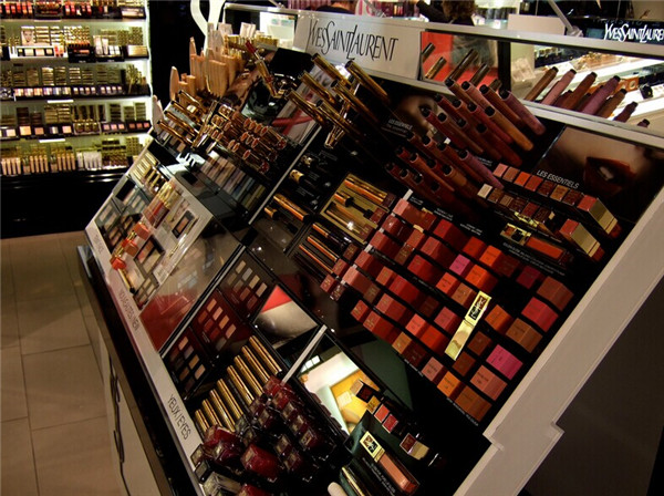 国外机场免税店购物流程,迪拜机场免税店买什么最划算