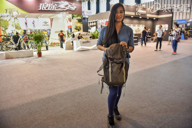 女出行背包正品,女性出行必备双肩包轻奢