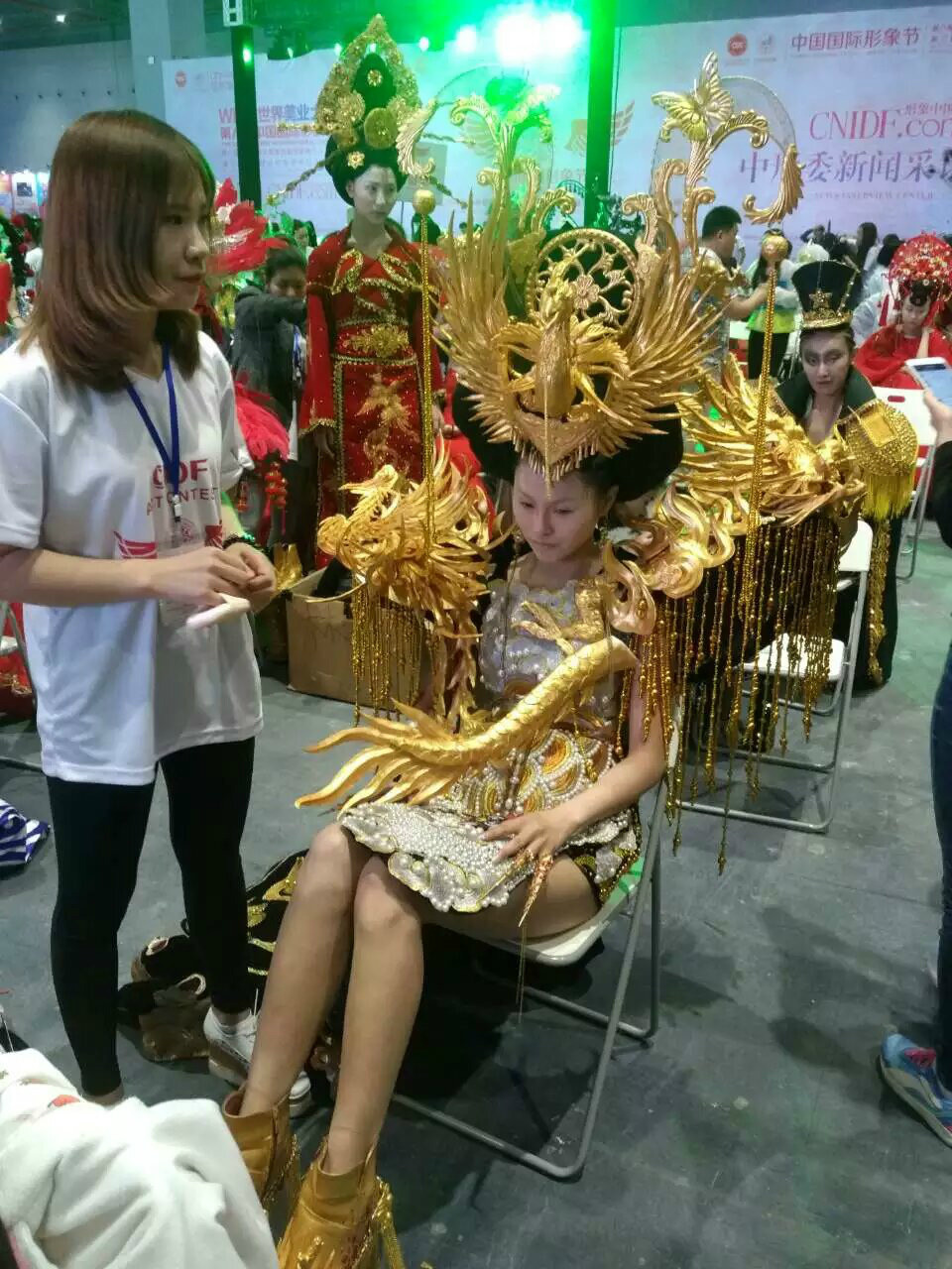 万人大赛完整版视频,世冠总决赛万人现场