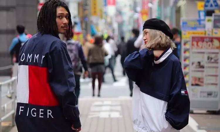 上千块的PALACE、GOSHA复古风单品，这店只需几分之一