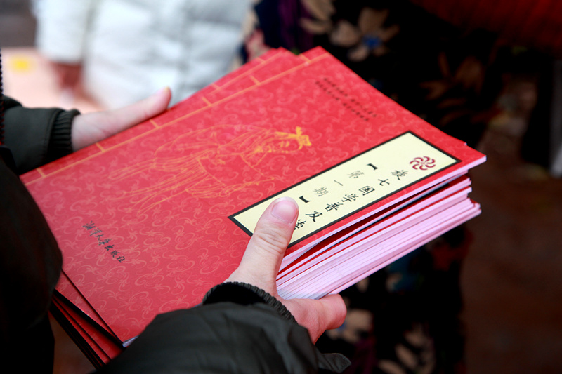 山巅教学点：一对父子60载坚守