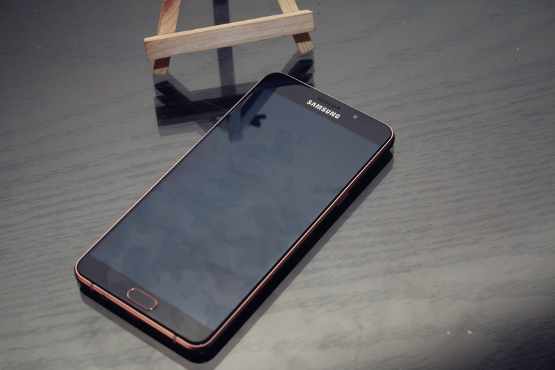 三星galaxya9s怎么样,性能强三星galaxya60s全面评测