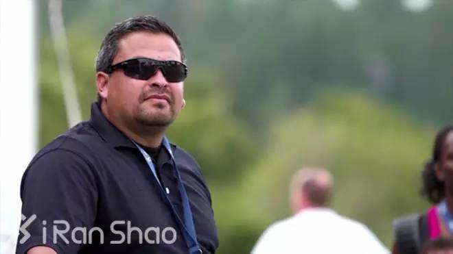 比尔盖茨创业起步过程,辍学的比尔盖茨如何成功