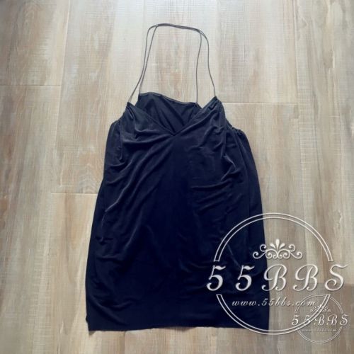 尖头平底鞋valentino,一周看点完整版