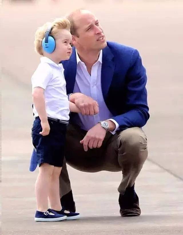 发际线多少适合露额头,露额头才是检验美女的第一标准