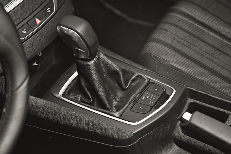 标致308s1.2t高速测评,标致308s1.6t深度解析