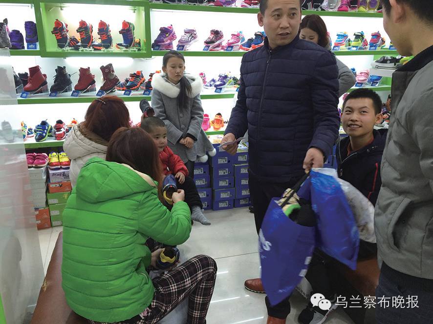 欢欢喜喜过新年商场活动,欢欢喜喜过大年衣服