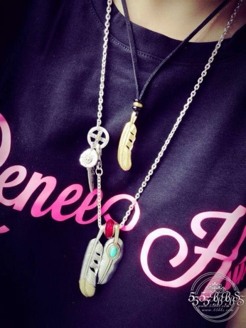 尖头平底鞋valentino,一周看点完整版