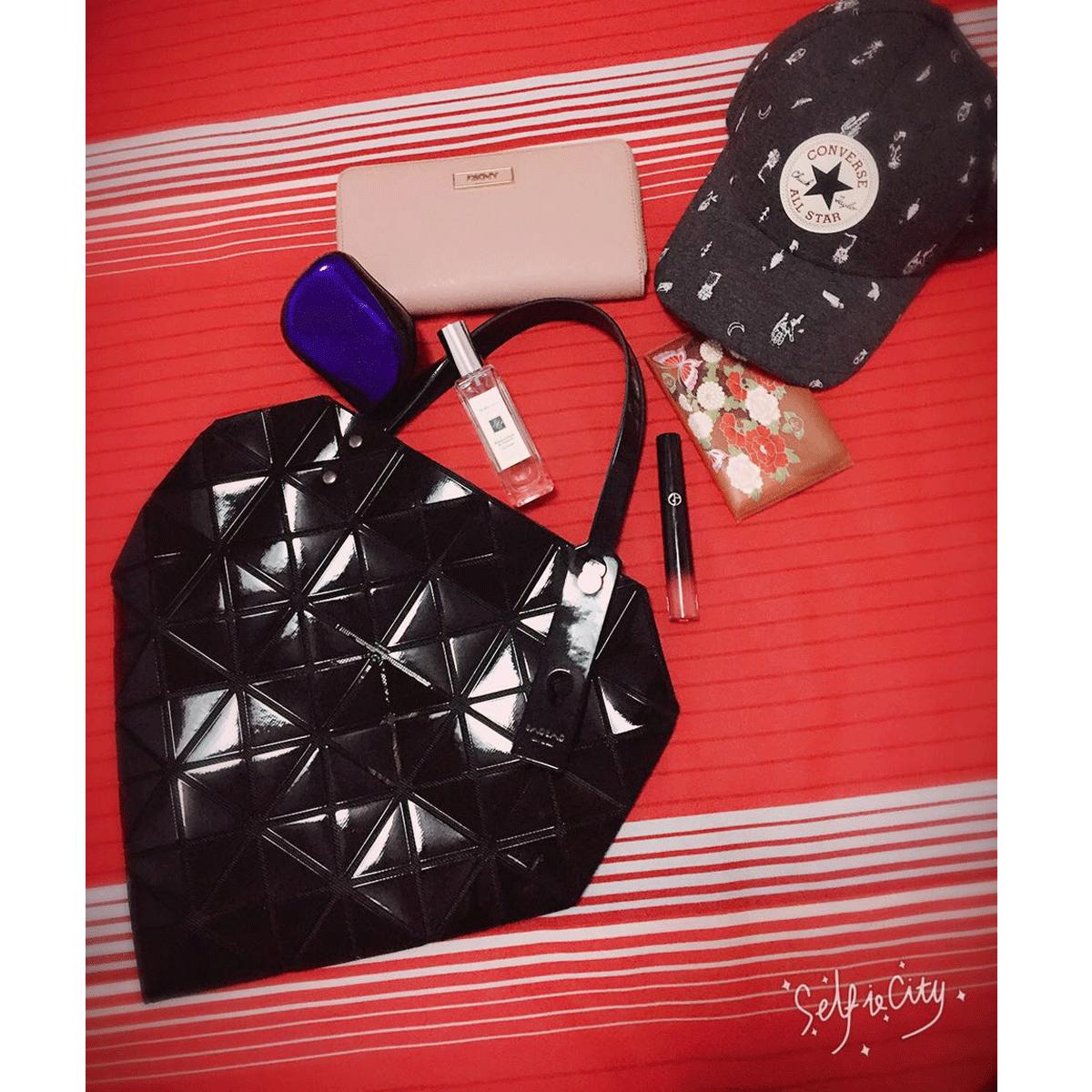 粉丝寄来的包,粉丝寄来了一箱包包