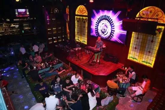 广州适合看欧洲杯的酒吧,昆明timehouse酒吧