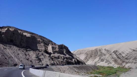 超多美图慎入！开神车，走丝路，这些不可思议的美景就在中国！