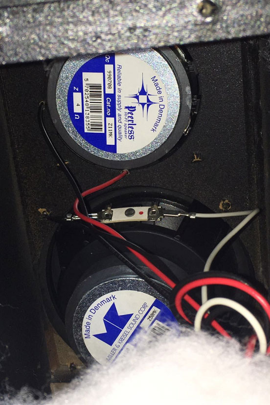 入墙式家庭影院装修详细攻略,小户型客厅怎么做家庭影院