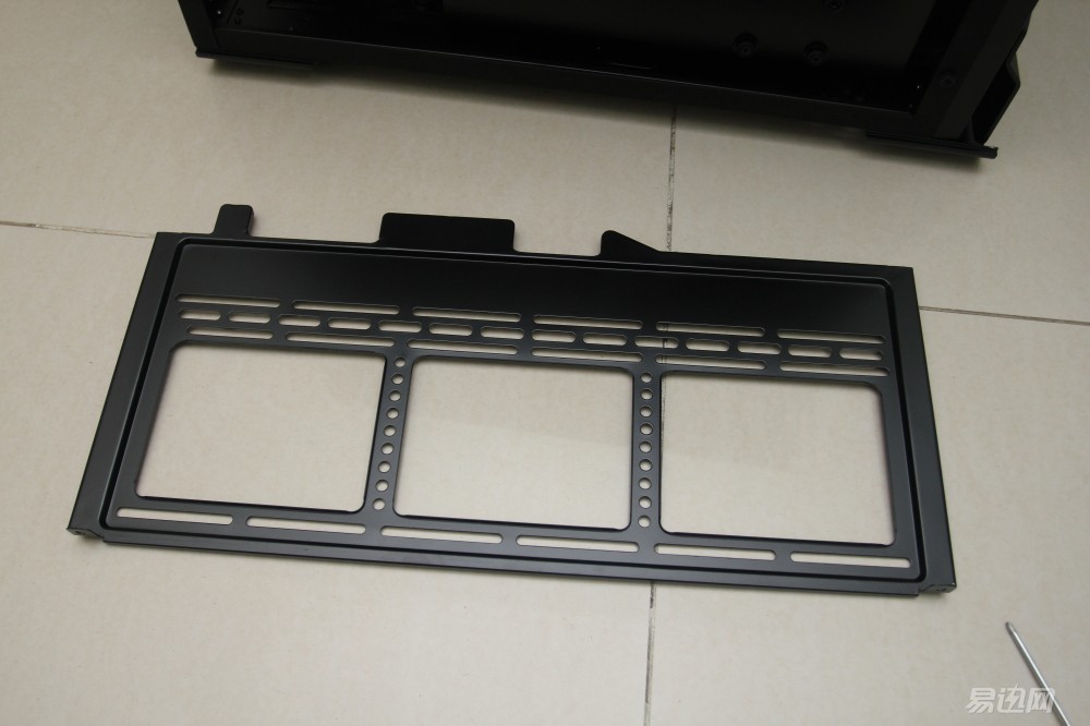 追风者515机箱可以装大主板吗,华擎b150装nvme