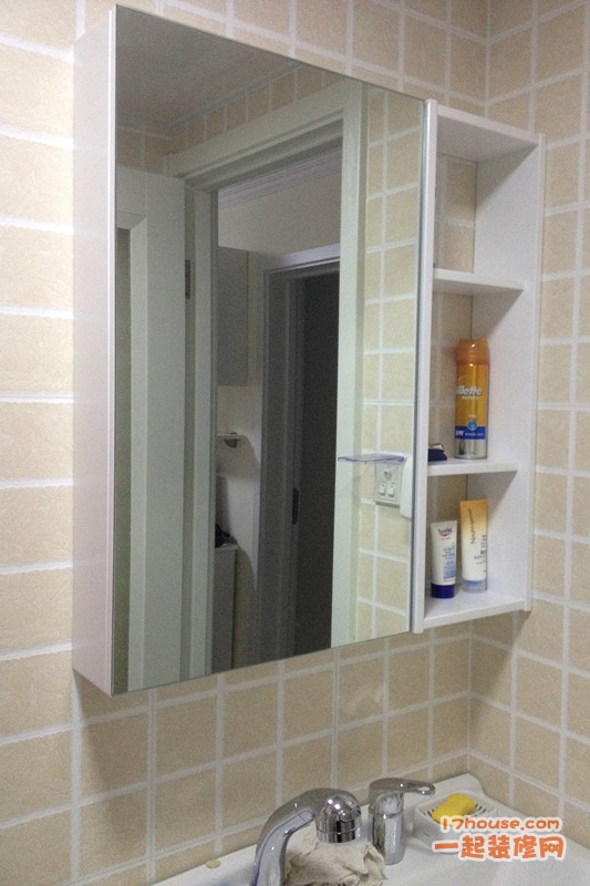 卫浴镜柜安装全过程,卫浴马桶花洒组合