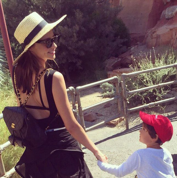 既甜又酷的双肩包,满满的少女心双肩包