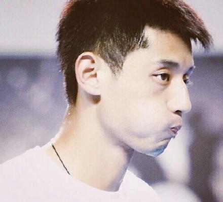 孙杨和宁泽涛的腹肌,孙杨和宁泽涛肌肉