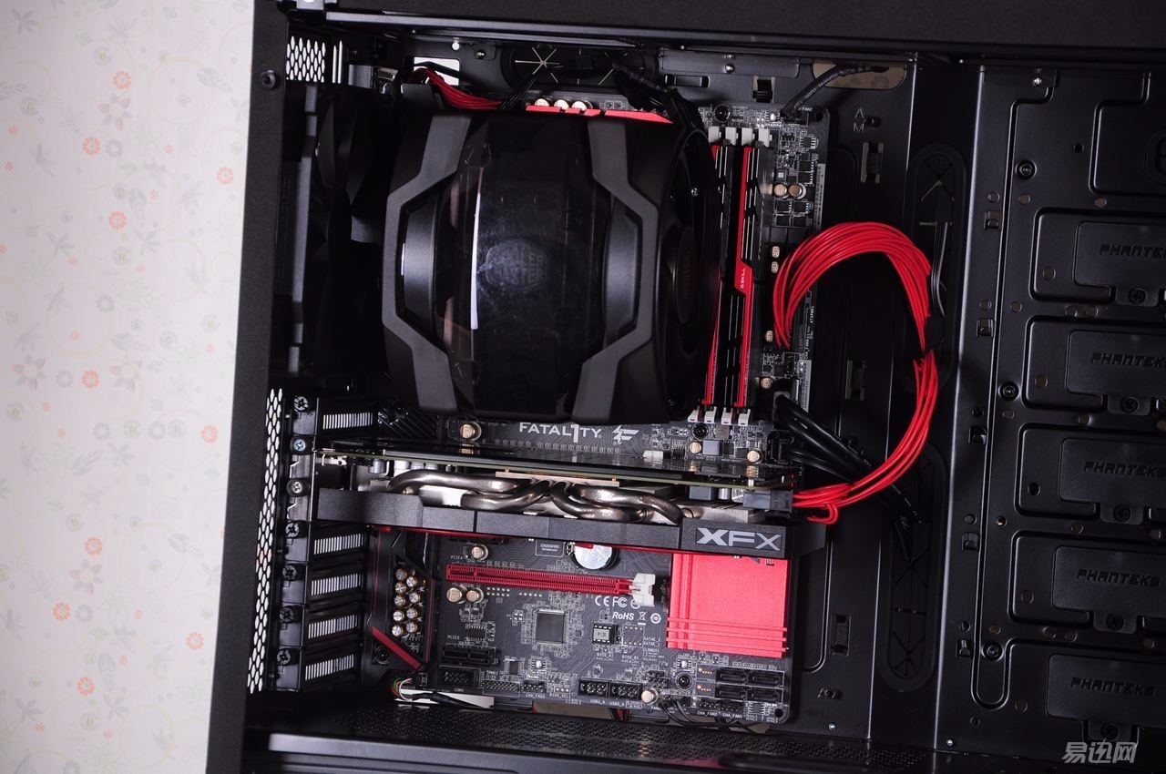 据说这板子和机箱搭配能释放洪荒之力