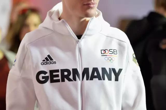 里约奥运会中国男篮出场服装,里约奥运会运动员服装