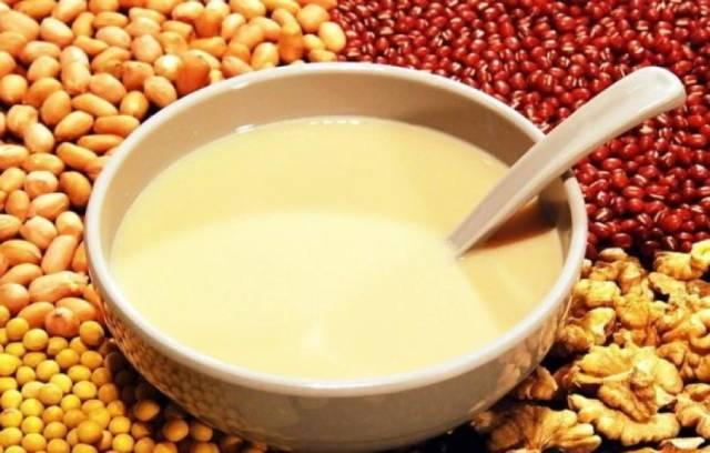 连志玲姐姐都苦恼的唇毛，你知道怎么办吗？