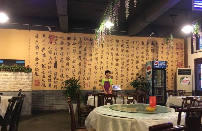 隐藏于闹市的重庆美食,来重庆必打卡美食街