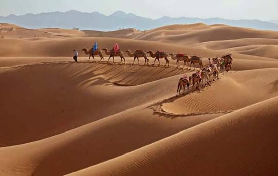 超多美图慎入！开神车，走丝路，这些不可思议的美景就在中国！