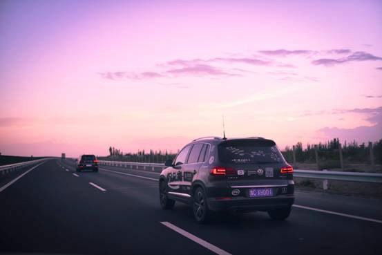 超多美图慎入！开神车，走丝路，这些不可思议的美景就在中国！