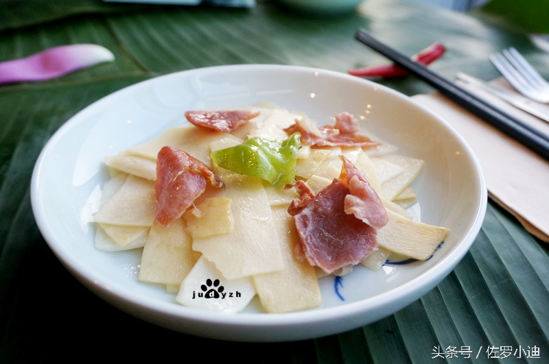 一晴方觉夏深，赴一场蘑菇的饕餮盛宴