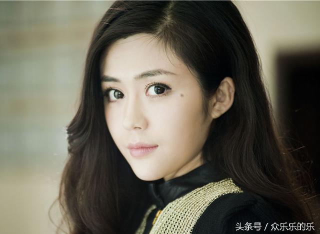 优雅女神汤晶媚携手小岳岳演绎呆萌之路，迷妹气质秒杀你