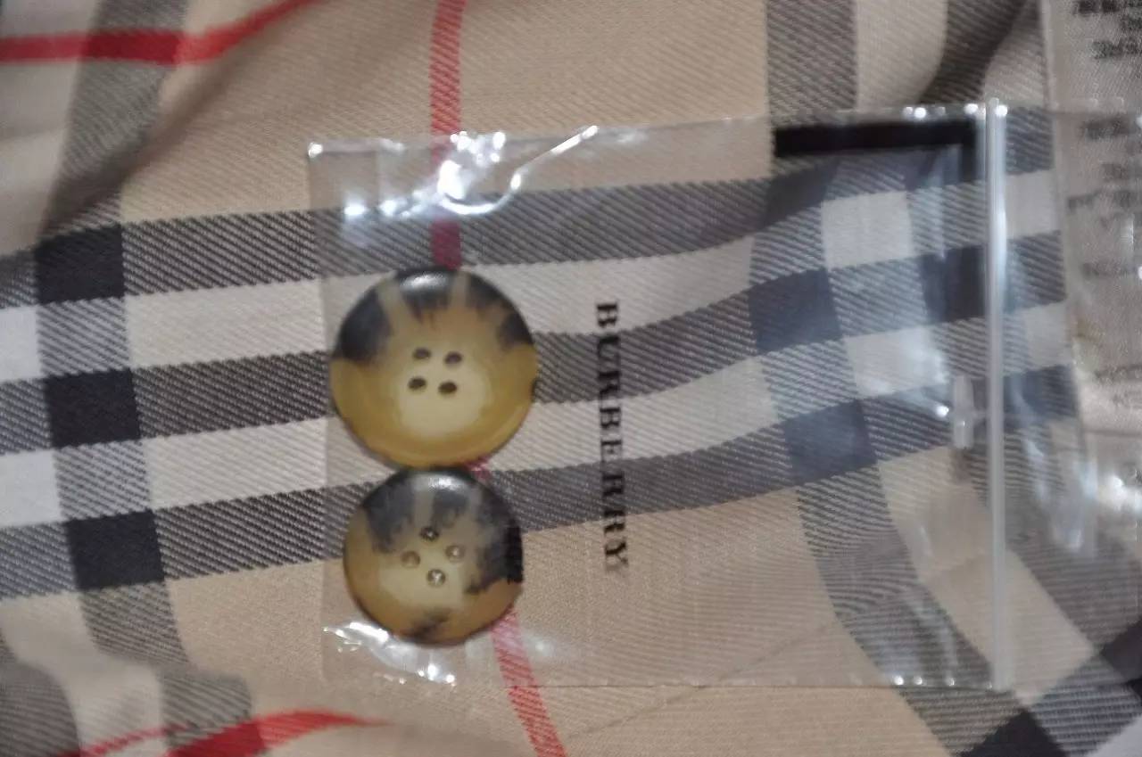 怎样判断一件衣服是否有质量问题,怎样判断一件衣服的质量好不好