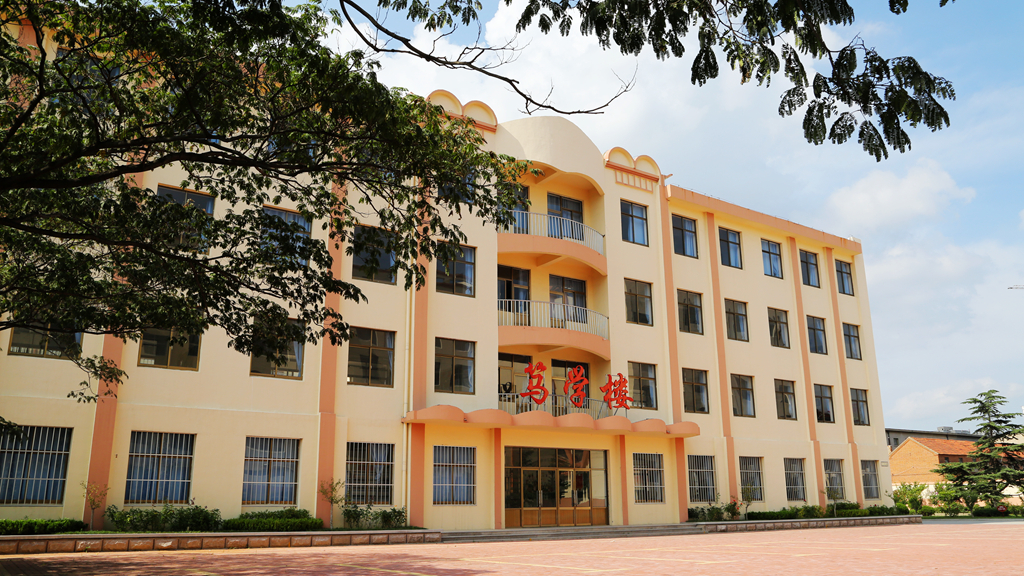 山东省威海市文登区七里中学介绍,威海市文登区七里中学转第二中学