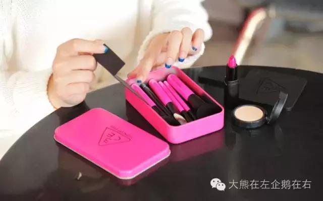 推荐的化妆刷整套测评,推荐的化妆刷全套