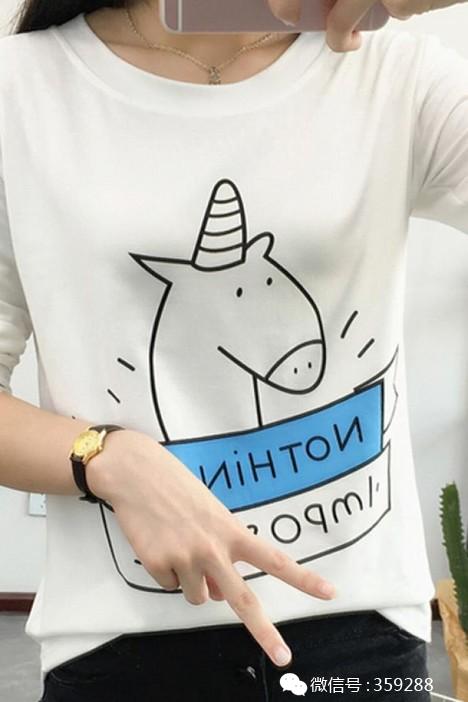 秋装怎样搭配穿着显高级感,女士减龄时髦秋装