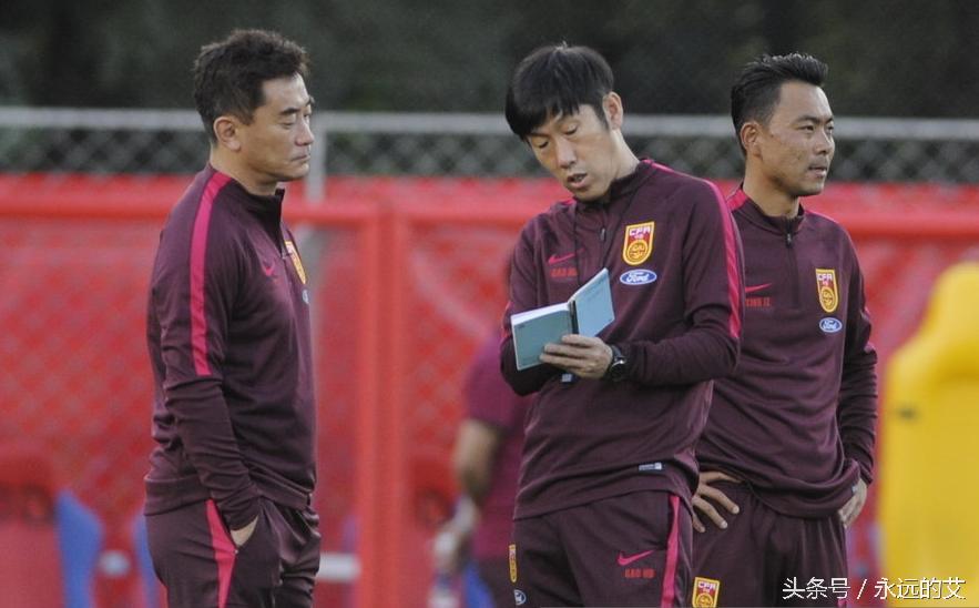 12强国足1-1澳大利亚,世预赛12强赛国足对阿曼