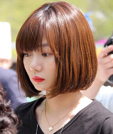 适合头发少的短发中年女性,脸小的好打理的中年女士短发