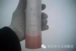 电动车电瓶用了四年了还能修复吗,电动车电瓶电压10.8v可以修复吗