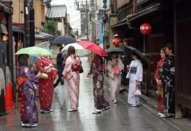有钱随便旅游,有钱国外旅游