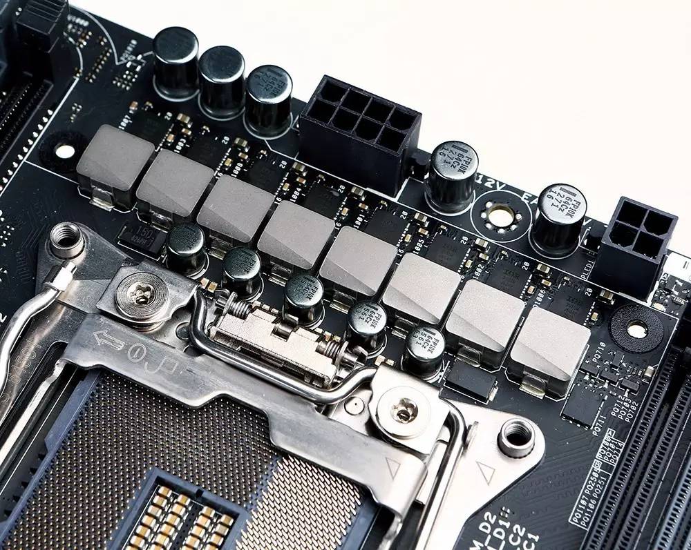 r5e十周年主板,超6000频率的主板