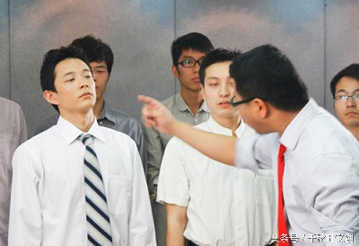 上级批评你怎样应对,如何对待上级的批评