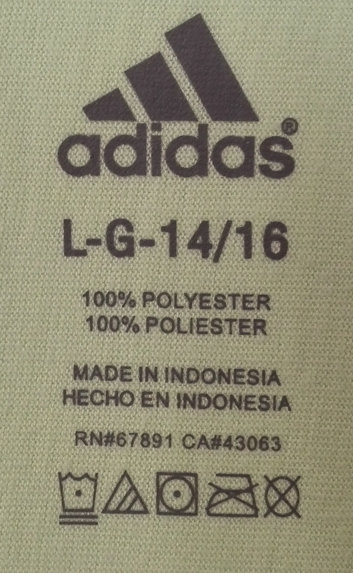 服装标签哪里找,服装标签怎么缝纫