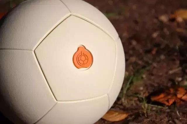 这颗足球居然惊动了奥巴马！还带给10000+孩子快乐！