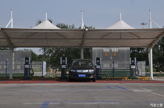 跑了13万公里的比亚迪e6值得买吗,比亚迪电车第一批车主用车情况