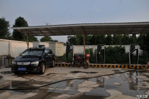 跑了13万公里的比亚迪e6值得买吗,比亚迪电车第一批车主用车情况