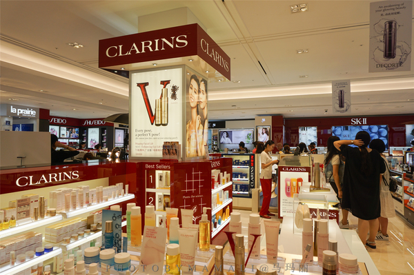 新罗大咖｜你们疯狂扫货！我只想在天空花园喝喝