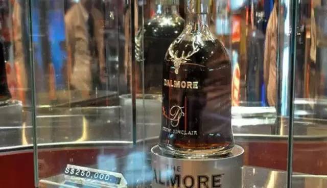 超过1000元一瓶的酒,超过十万的酒