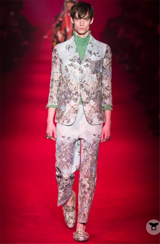 白百何高圆圆照片曝光,白百何高圆圆皮衣