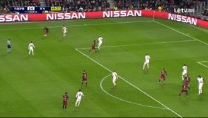 苏亚雷斯凌空斩绝杀,苏亚雷斯不触球转身过人