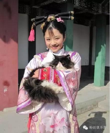 易烊千玺刘昊然谭松韵,易烊千玺周冬雨谭松韵刘昊然